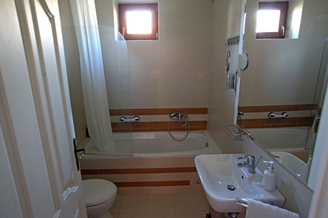 Villa Mons Aureus Popovac ภายนอก รูปภาพ