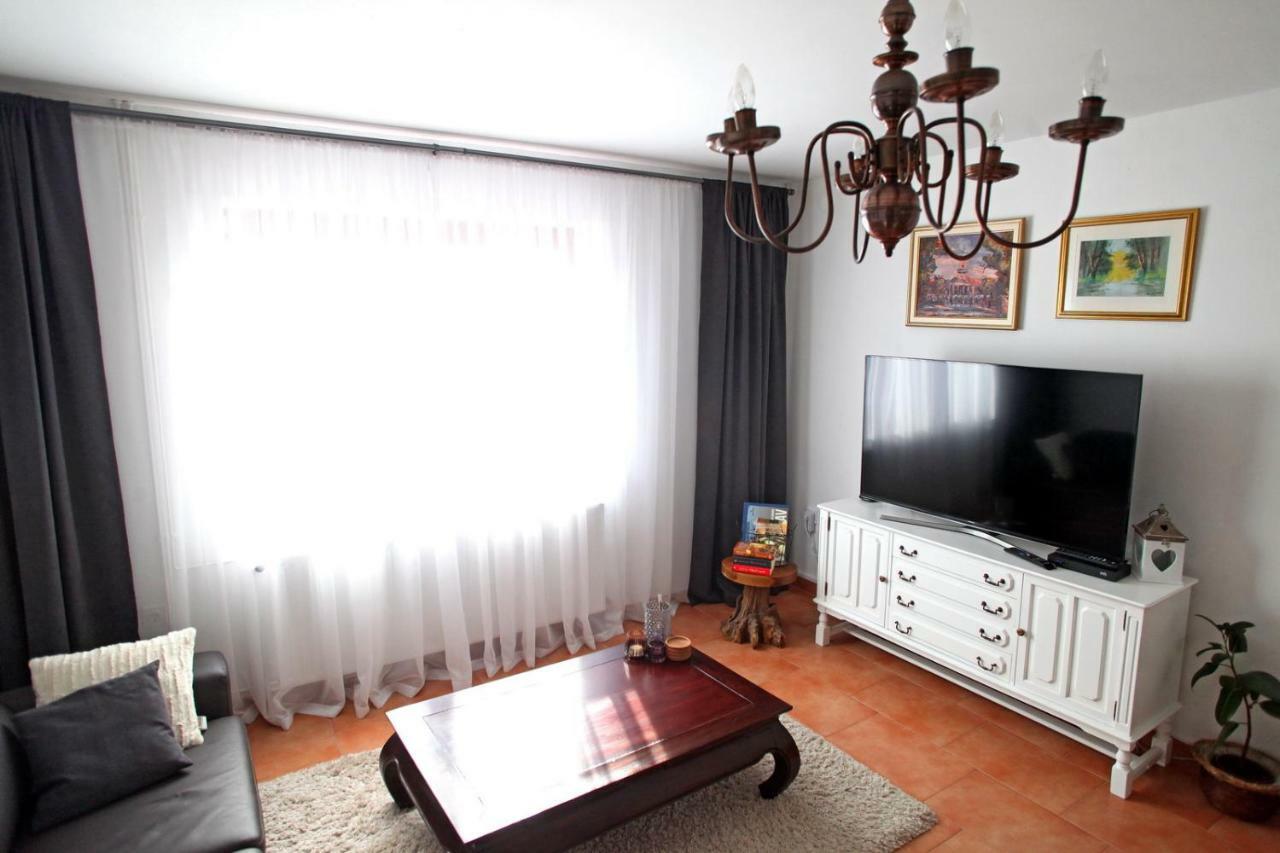 Villa Mons Aureus Popovac ภายนอก รูปภาพ