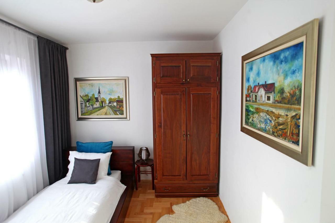 Villa Mons Aureus Popovac ภายนอก รูปภาพ