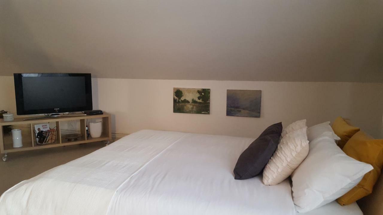 Villa Mons Aureus Popovac ภายนอก รูปภาพ